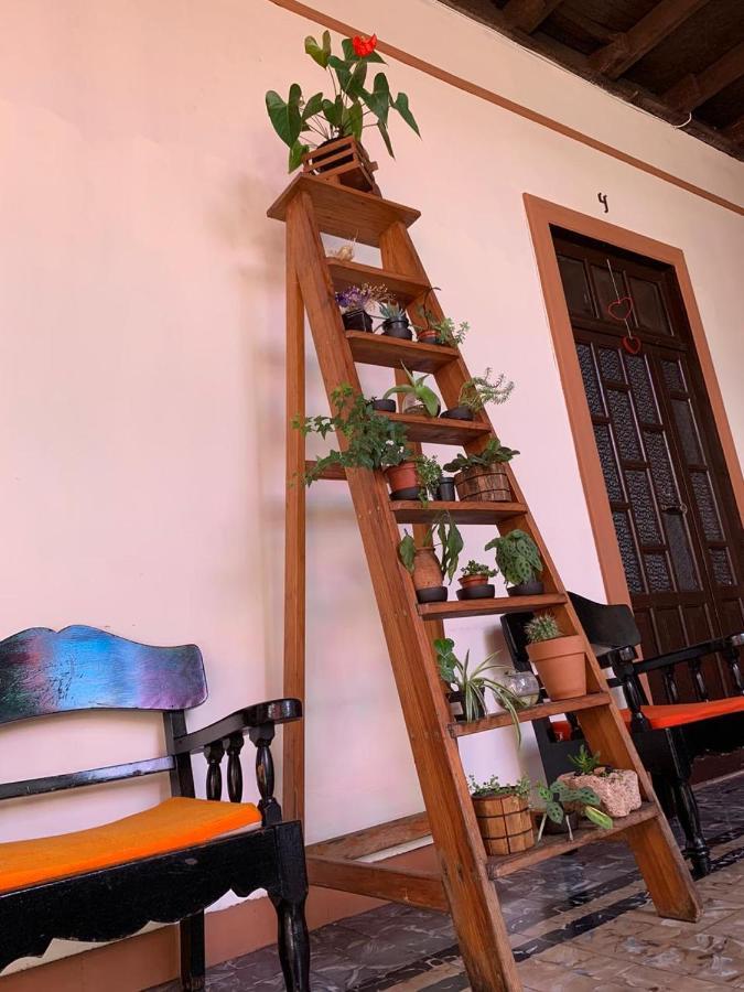 Hotel Villa De Flores Uruapan  Exterior photo