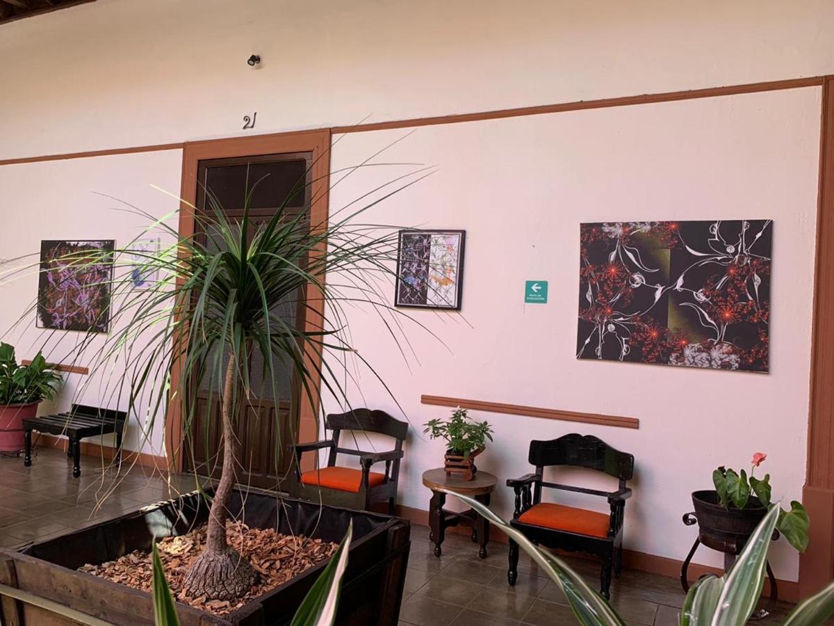 Hotel Villa De Flores Uruapan  Exterior photo
